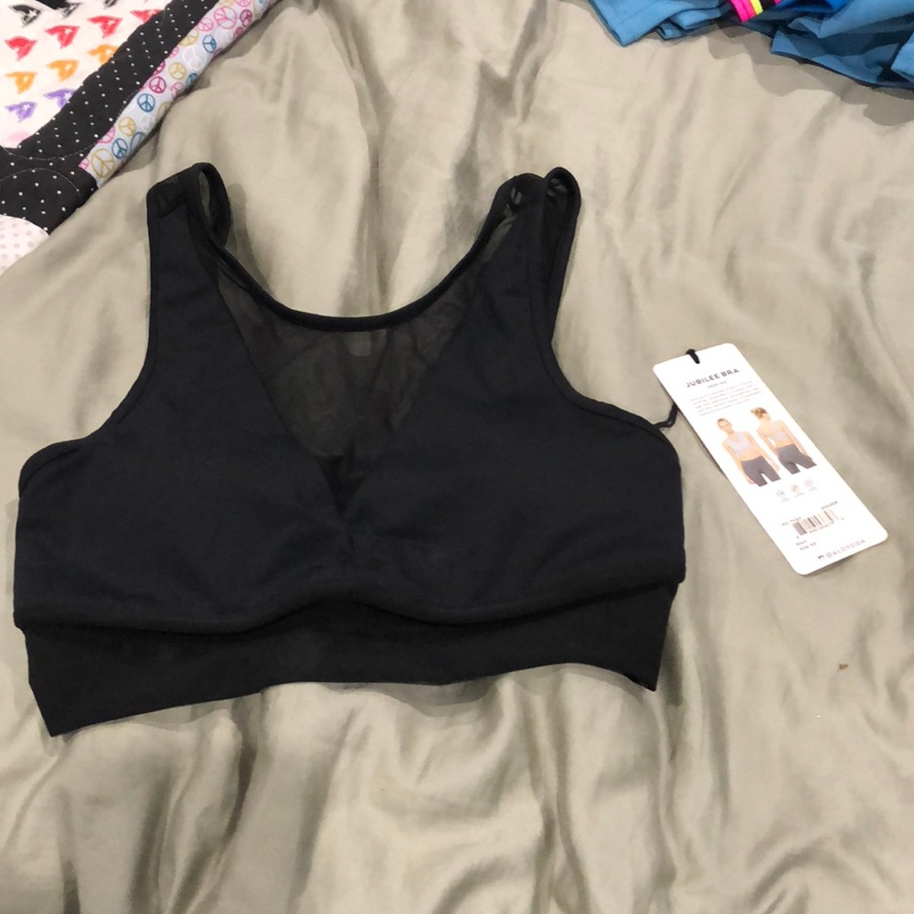 Alo yoga jubilee bra
